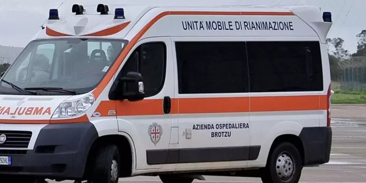 Schiacciato da braccio gru, ferito operaio nel Cagliaritano