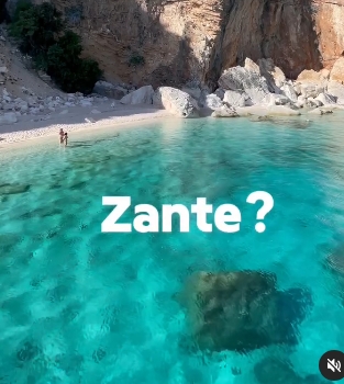 L’isola greca di Zante “ruba” le immagini di Cala Mariolu