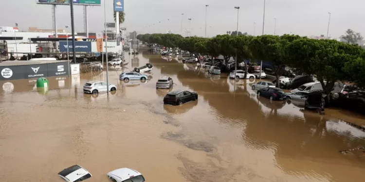 Inondazioni in Spagna, aumentano il numero dei morti: ora sono 62