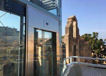 Manutenzione a un impianto: Cagliari, gli ascensori di Castello di nuovo chiusi