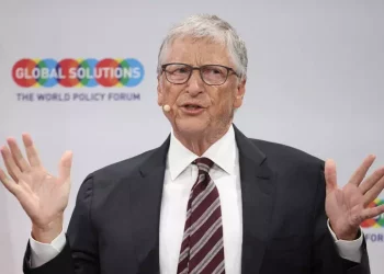 Bill Gates ha donato 50 milioni a sostegno di Harris