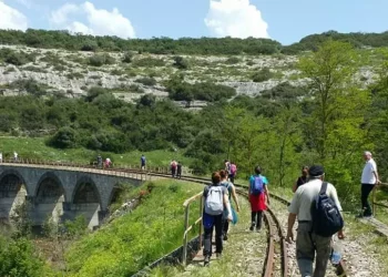 In cammino tra natura e fede, il turismo lento vince la scommessa
