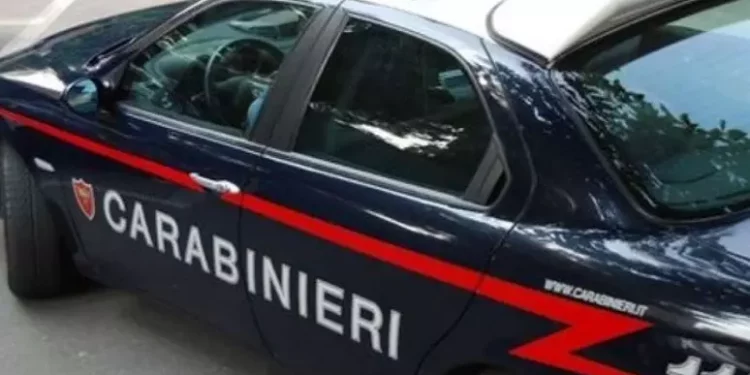 Investe il padre con l’auto, 25enne arrestato a Sassari