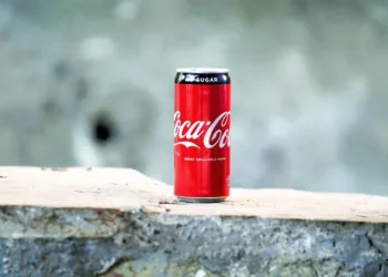 Austria: la Coca Cola ritira 26 milioni di bottiglie per sospetta presenza di frammenti metallici