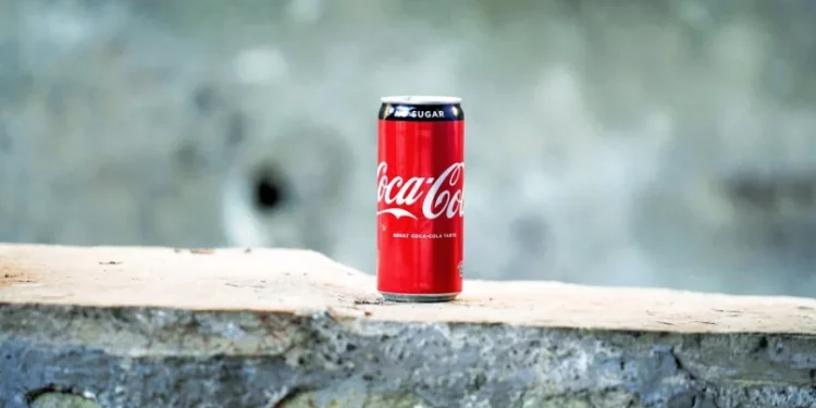 Austria: la Coca Cola ritira 26 milioni di bottiglie per sospetta presenza di frammenti metallici