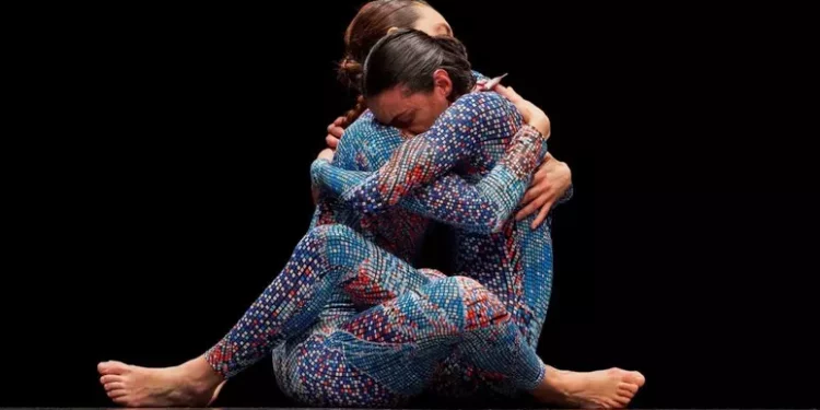 La danza contemporanea nei teatri, bus e giardini di Cagliari