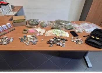Nascondono in casa 4 chili di droga, arrestati ad Arzachena