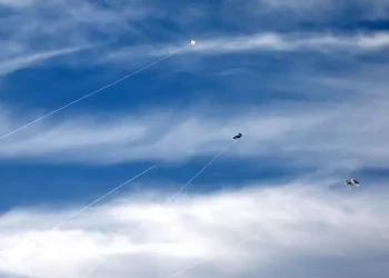 Hezbollah colpisce solo strutture militari israeliane: colpita base navale, base Mossad e batteria Iron Dome