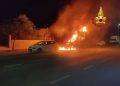 Cagliari, furgoni in fiamme nella notte
