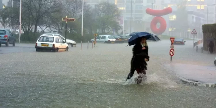 Maltempo: diluvia a Marsiglia, quartieri inondati