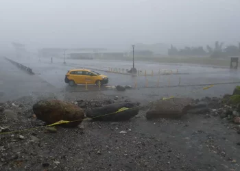 Un morto e 73 feriti a Taiwan per il tifone Kong-rey