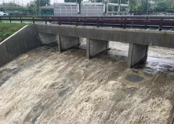 A Milano esondato il Lambro, attivata vasca per il Seveso