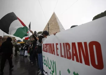Oltre diecimila a Roma nonostante i divieti per il corteo pro Palestina