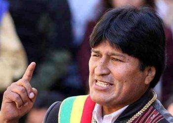 Raffica di colpi raggiunge l’auto dell’ex presidente della Bolivia