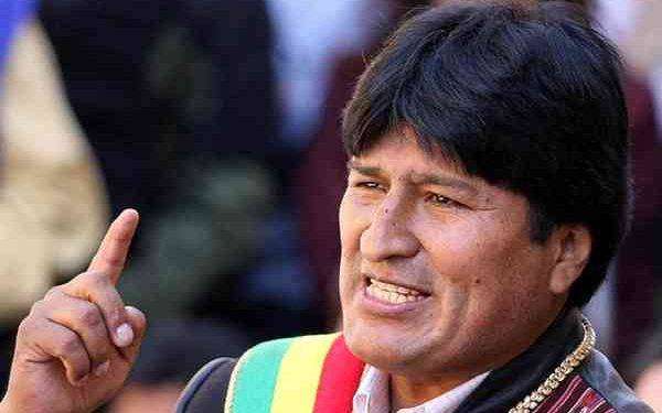 Raffica di colpi raggiunge l’auto dell’ex presidente della Bolivia