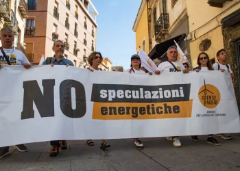 Colonialismo energetico: raccolte 211mila firme contro ‘assalto’ in Sardegna