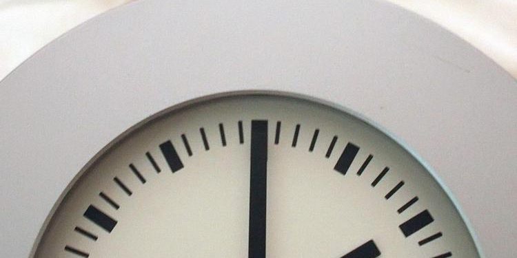 In vigore l’ora solare fino a marzo