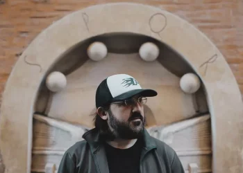 Piotta omaggia Tenco, “è la miglior risposta al Club”