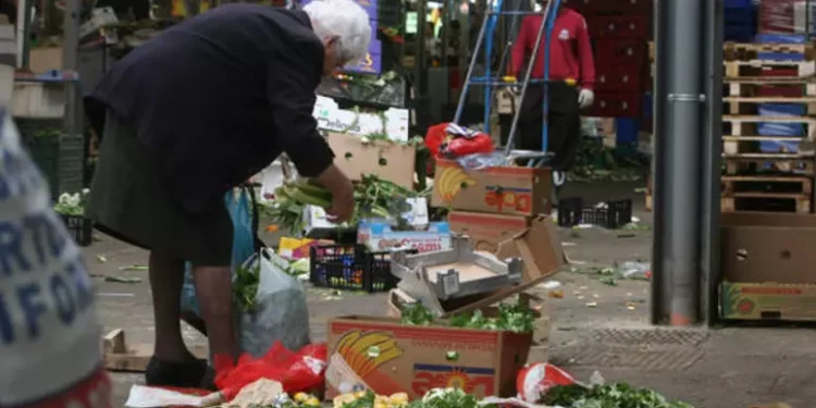 Istat, nel 2023 in povertà assoluta 2,2 milioni di famiglie