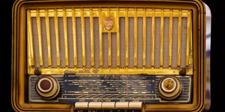 Un secolo fa la prima trasmissione radiofonica italiana