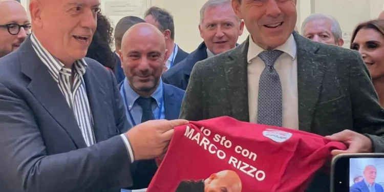 Marco Rizzo : Carola Rakete ha votato per la guerra Vannacci contro. Siamo contro il pensiero unico