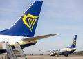 Incendio al motore di un aereo volo Ryanair. Passaggeri evacuati dagli scivoli