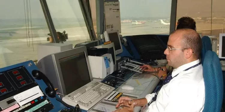 Problemi sala radar Nord Ovest, disagi negli aeroporti