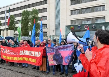 Al via lo sciopero dell’automotive, metalmeccanici in piazza