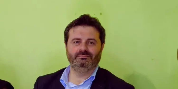 Incendio in scuola a Sassari, lezioni sospese anche domani