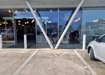 Assalto notturno in supermarket a Sassari, rubata la cassaforte