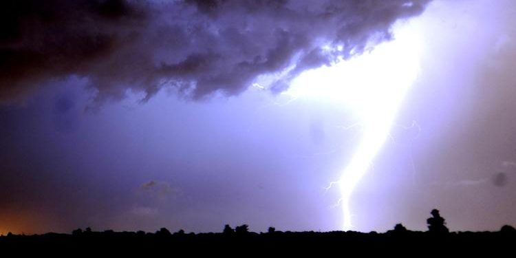 Nubifragi e maltempo, è allerta sull’Italia: le previsioni meteo