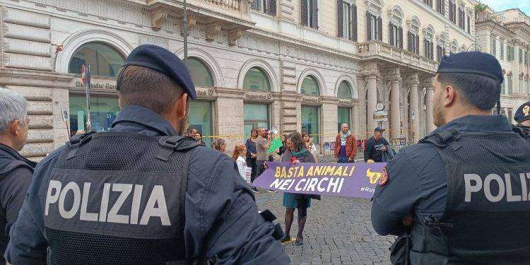 Manifestazione a Roma: “Basta animali nei circhi”