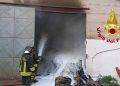 Bonorva, fiamme in un capannone