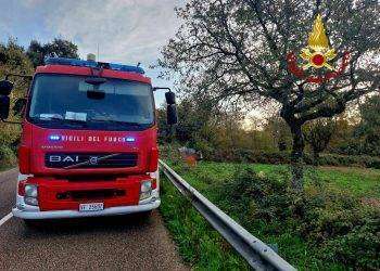 Brutto incidente in mattinata: ragazzo estratto dalle lamiere