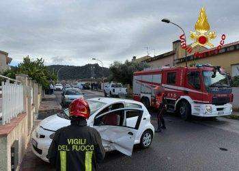 Scontro tra due auto a Benetutti: un ferito grave