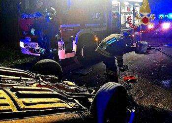 Pauroso incidente a Suelli, perde il controllo del mezzo: i Vigili del fuoco lo estraggono dalle lamiere in gravissime condizioni