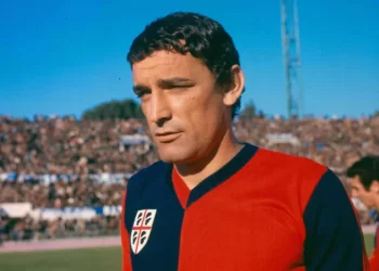 Il Cagliari ricorda Gigi Riva, ‘grazie in eterno’