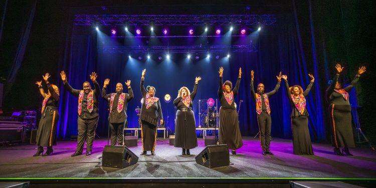 Harlem Gosple Choir in “With a special tribute to Aretha Franklin” tour