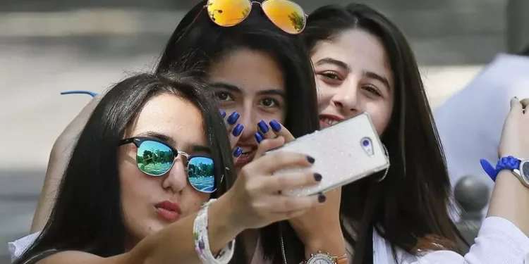 Influencer e creator, fiducia non cala nonostante gli scandali