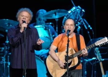 Paul Simon e Art Garfunkel fanno pace