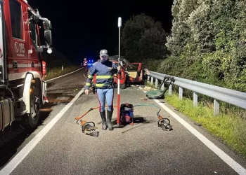 Scontro frontale sulla provinciale nel Sassarese, due morti