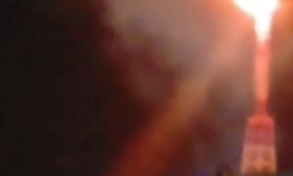 Saras, da ore fiamme alte e fumo dallo stabilimento: la protesta dei cittadini