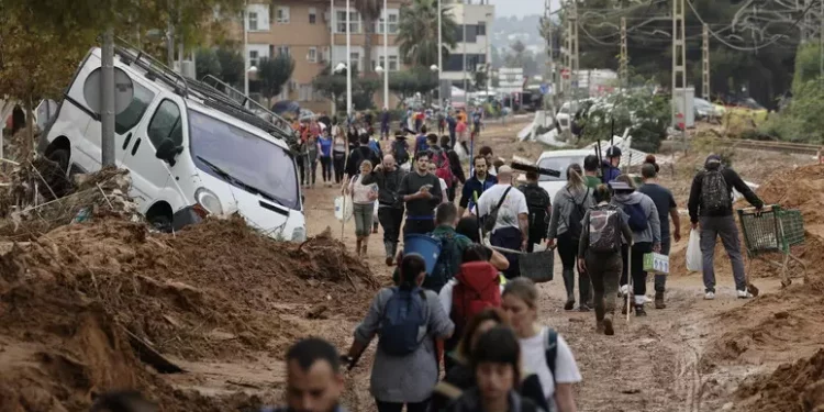 Si aggrava il bilancio a Valencia: più di 200 morti, ancora non certo il numero dei dispersi