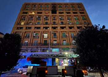 Turista muore in un incendio in un b&b nel centro di Napoli