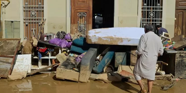 A Valencia oltre 360 mila persone senz’acqua e 50 mila senza luce. Cresce l’emergenza