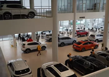 Ad ottobre immatricolazioni in calo del 9% in Italia