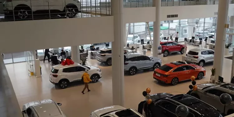 Ad ottobre immatricolazioni in calo del 9% in Italia