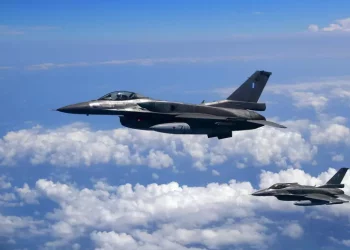 La Polonia fa decollare i jet da combattimento, provocazione Nato alla Russia