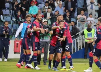 Cagliari e 8 squadre in 4 punti per la corsa salvezza