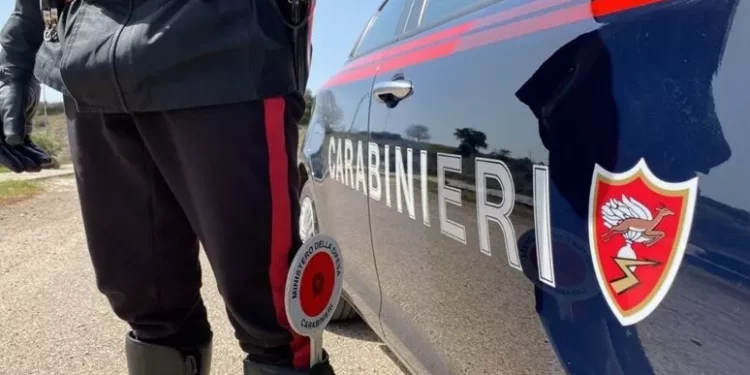 Evade dai domiciliari per un viaggio in Egitto, arrestata